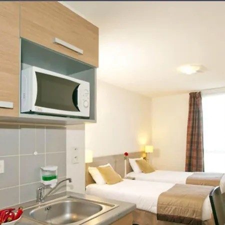 Hotel apartamentowy Sejours & Affaires Manosque
